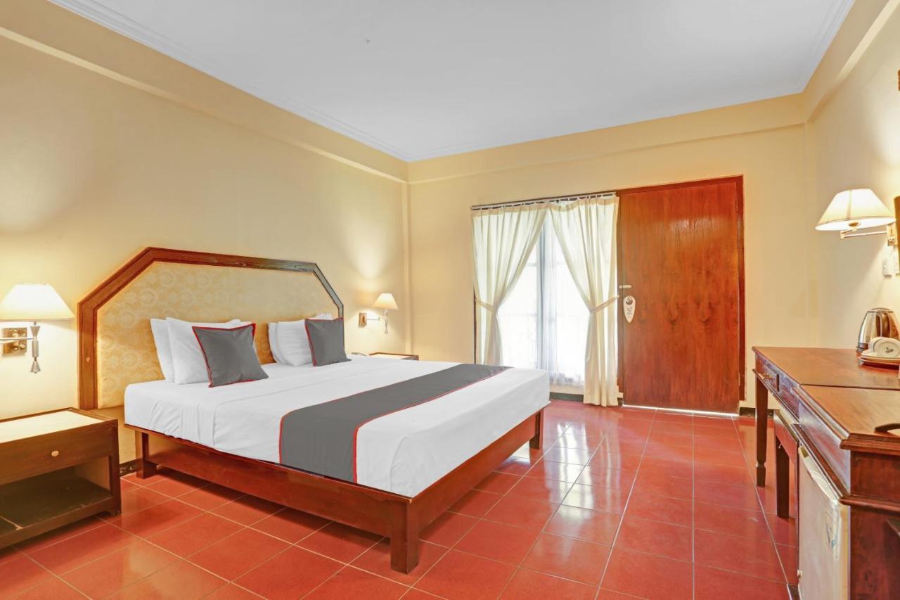 Collection O 90805 Aditya Beach Resort And Spa Ловина Экстерьер фото