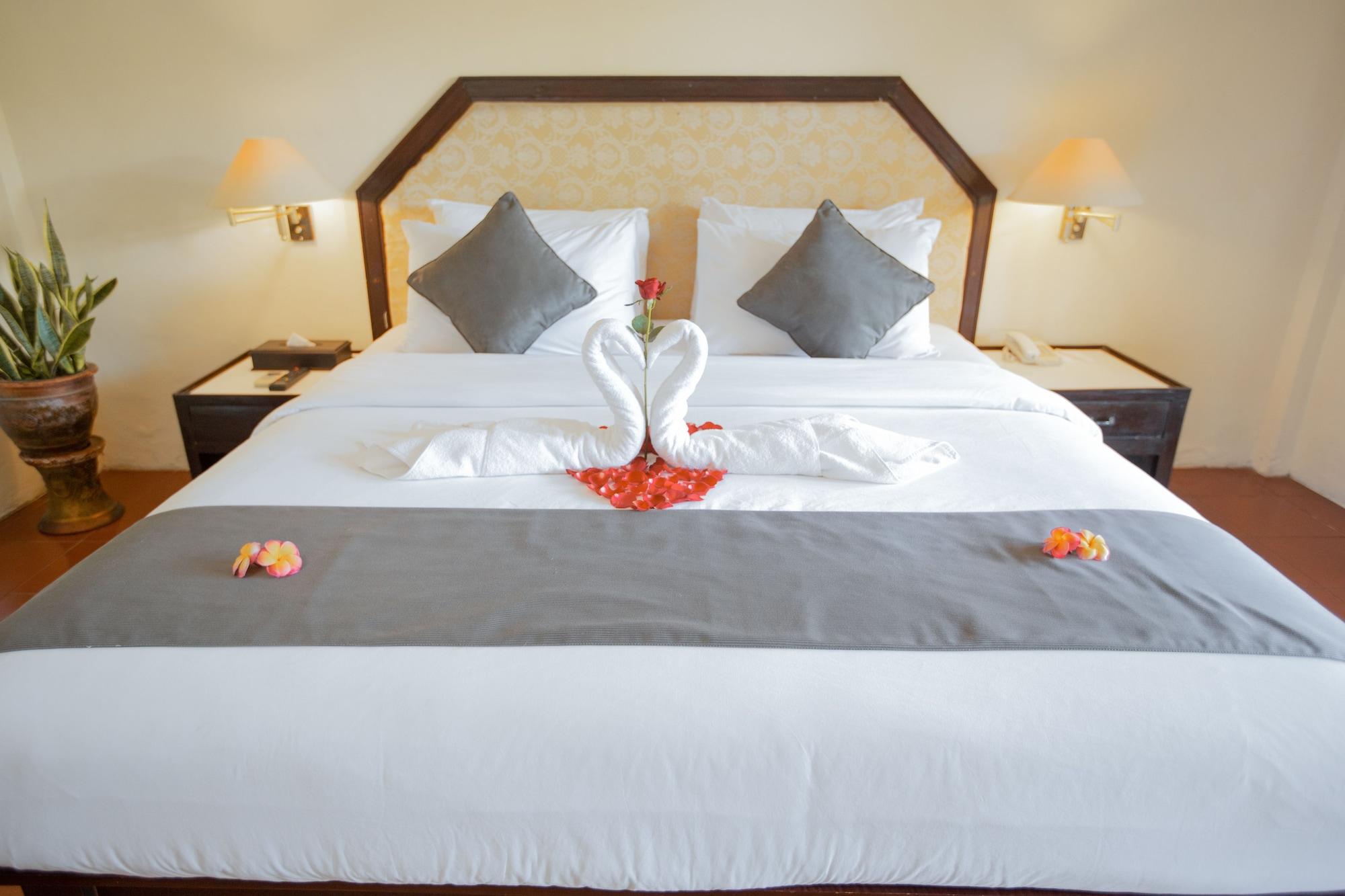 Collection O 90805 Aditya Beach Resort And Spa Ловина Экстерьер фото